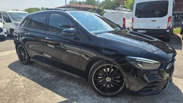Mercedes-Benz B 250 Automatic 4Matic Premium, del 2019, 103.785 km, in vendita a Pavia (PV)