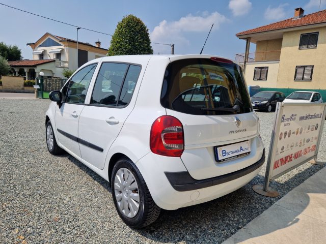 Renault Modus 1.2 75 Cv Neopatentati euro5, del 2011, 107.000 km, in vendita a Busca (CN)