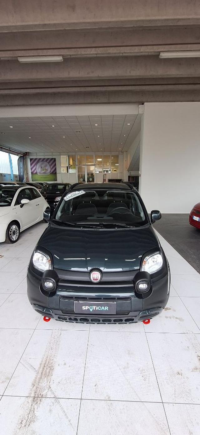 Fiat Panda Cross 1.0 FireFly S&S Hybrid - foto 2 di 4