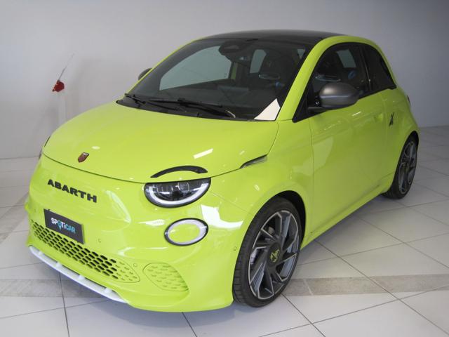 Abarth 500e Scorpionissima km 0 a TORTONA