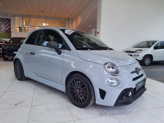 Abarth 695 1.4 Turbo T-Jet 180 CV M.T.A. - foto 3 di 4