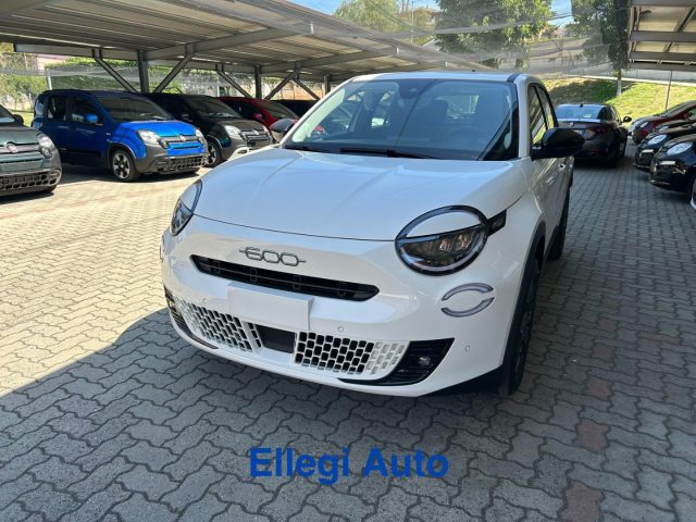 Fiat 600 PROMO FIN.Hybrid 110 CV DCT MHEV COMF SPECIALE KM0 - foto 2 di 4