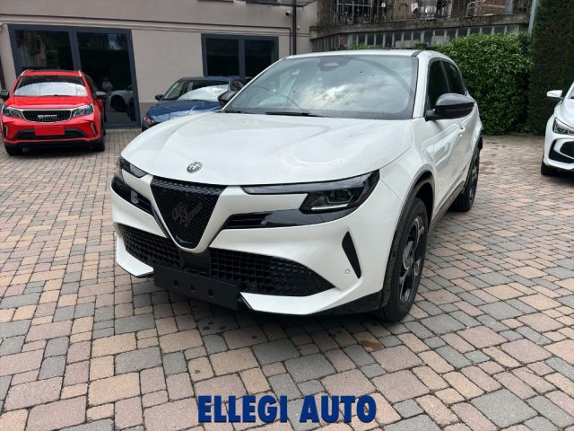 Alfa Romeo Junior 1.2 145CV Hybrid eDCT6 KM 0 nuovo a CASTELLO DI ANNONE