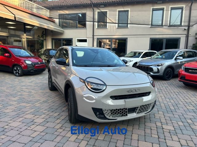 Fiat 600 PROMO FIN.Hybrid 145 CV DCT MHEV KM 0 + PACK STYLE, 5 km, in vendita a Castello Di Annone (AT)