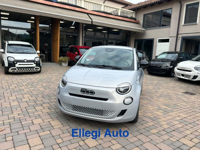 Fiat 500 Berlina Hybrid Icon+PACK COMFORT KM0 - foto 2 di 4