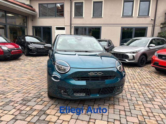 Fiat 600 1.2 Icon 100cv KM 0 - foto 4 di 4