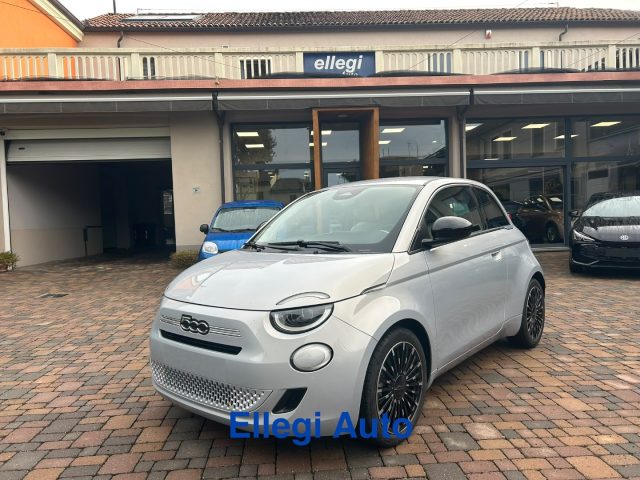 Fiat 500 PROMO FIN. Berlina Hybrid Icon KM0 + PACK STYLE - foto 2 di 4