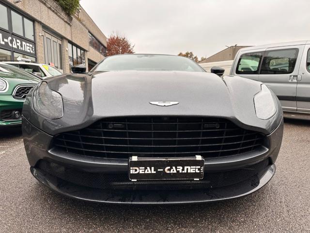 Aston Martin DB11 V8 Coupé - foto 4 di 14