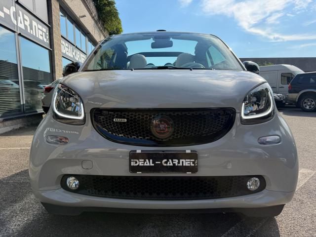 smart forTwo 70 1.0 Twin. Cabrio Brabus Style - foto 4 di 4