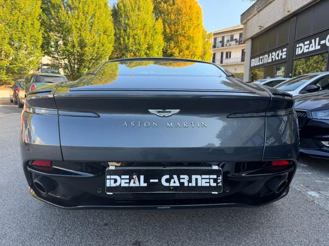 Aston Martin DB11 V8 Coupé - foto 4 di 4