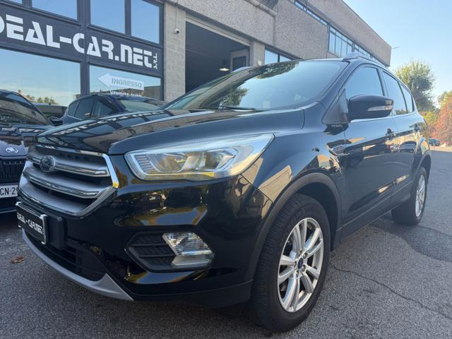 Ford Kuga 2.0 TDCI 120 CV 2WD Powershift Titanium, del 2018, 110.251 km, in vendita a Senna Comasco (CO)