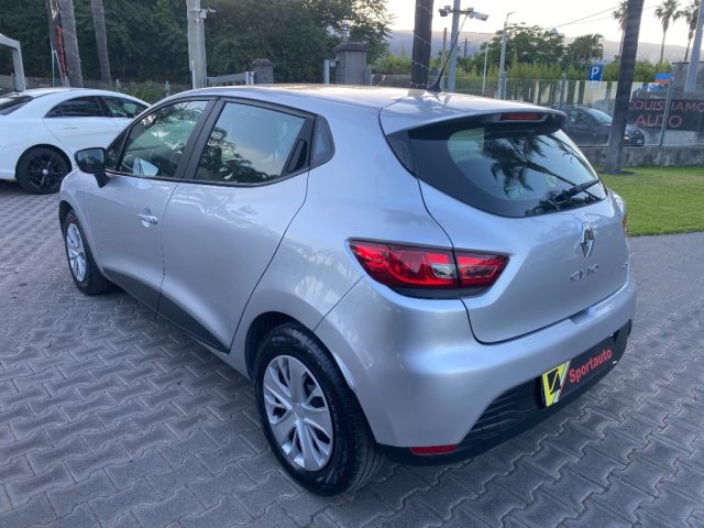 Renault Clio 1.5 dCi 8V 75CV 5 porte - foto 3 di 4