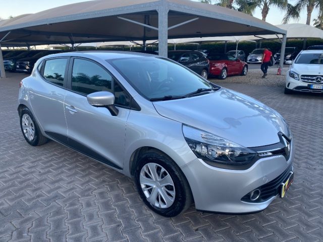 Renault Clio 1.5 dCi 8V 75CV 5 porte - foto 2 di 4