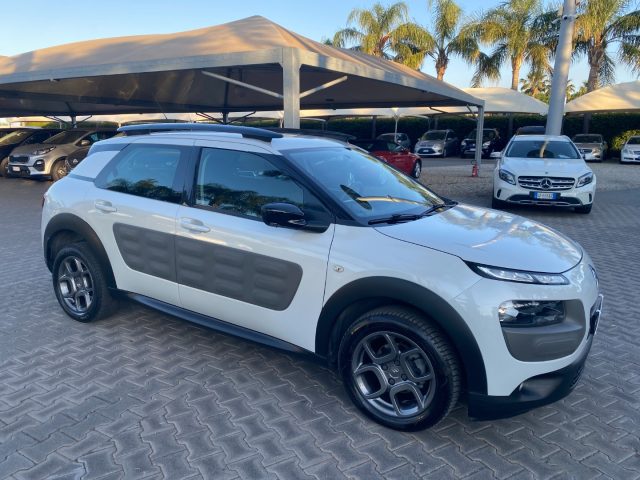 Citroen C4 Cactus PureTech 82 Shine - foto 2 di 4