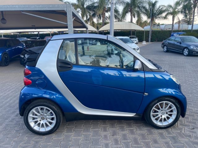 smart forTwo 1000 52 kW cabrio passion - foto 2 di 4