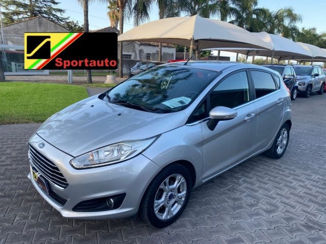 Ford Fiesta 1.5 TDCi 75CV 5 porte Titanium, del 2016, 198.000 km, in vendita a Giarre (CT)