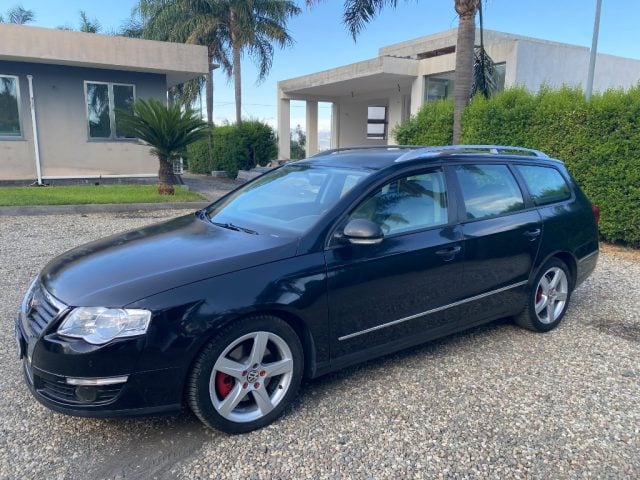 Volkswagen Passat 2.0 TDI DPF Var. Comfortline, del 2005, 330.000 km, in vendita a Giarre (CT)