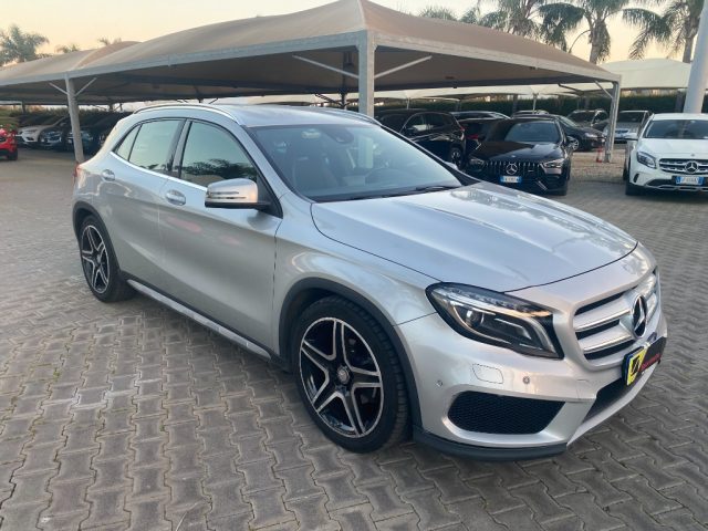 Mercedes-Benz GLA 200 CDI Automatic 4Matic Premium - foto 2 di 4