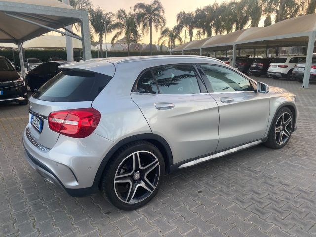 Mercedes-Benz GLA 200 CDI Automatic 4Matic Premium - foto 3 di 4