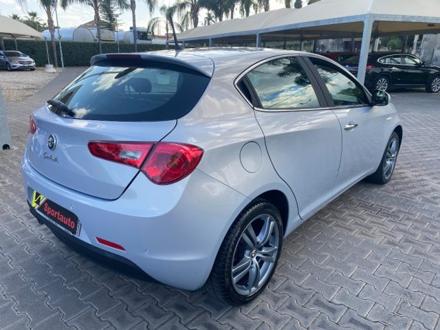 Alfa Romeo Giulietta 1.6 JTDm-2 105 CV - foto 3 di 4