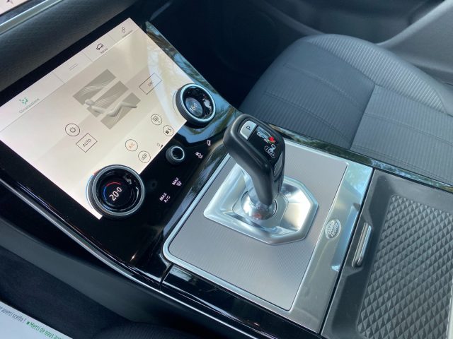 Land Rover Range Rover Evoque 2.0D BLAK EDITION IBRID. 150CV, del 2020, 108.300 km, in vendita a Giarre (CT)