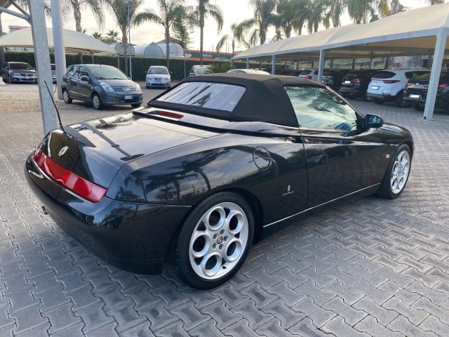 Alfa Romeo Spider 2.0i 16V Twin Spark cat L - foto 4 di 4