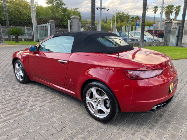 Alfa Romeo Spider 2.4 JTDm 210CV - foto 3 di 4