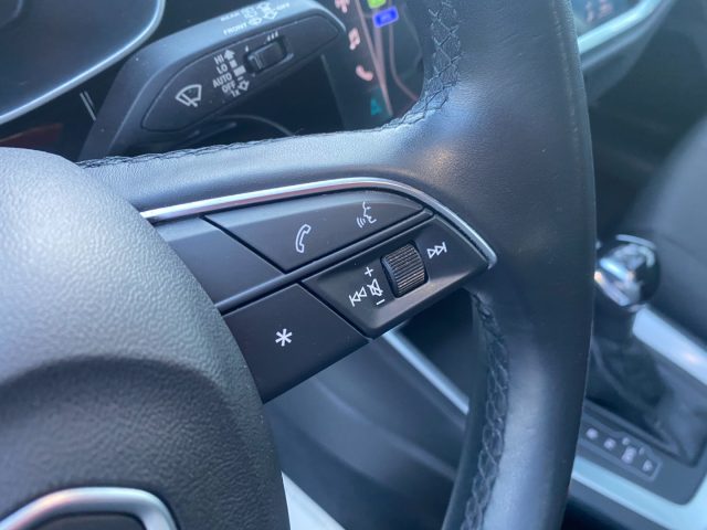 Audi Q3 SPB 35 TDI S tronic Business Plus - foto 2 di 30