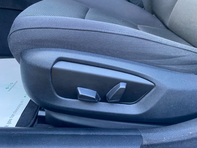 BMW 520 d, del 2014, 249.500 km, in vendita a Giarre (CT)