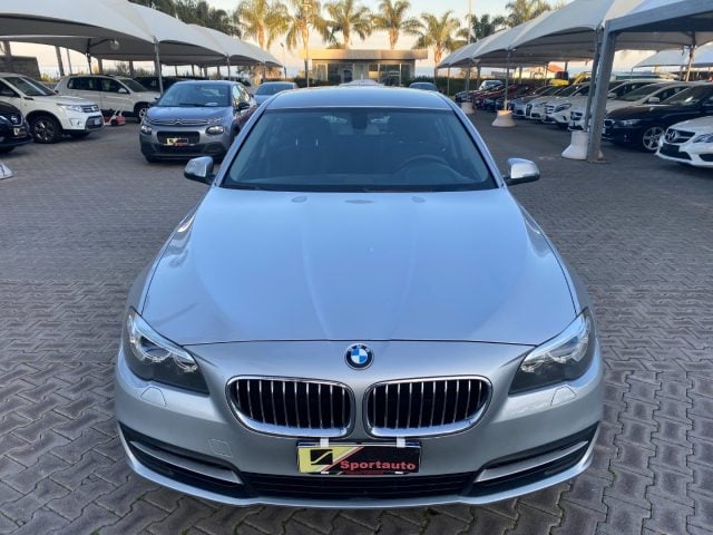 BMW 520 d, del 2014, 249.500 km, in vendita a Giarre (CT)