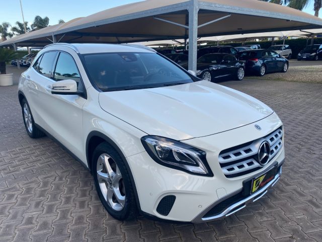 Mercedes-Benz GLA 200 d Automatic 4Matic Sport, del 2017, 198.000 km, in vendita a Giarre (CT)