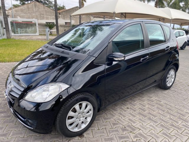 Mercedes-Benz A 160 CDI AUTOMATIC Elegance, del 2011, 218.000 km, in vendita a Giarre (CT)
