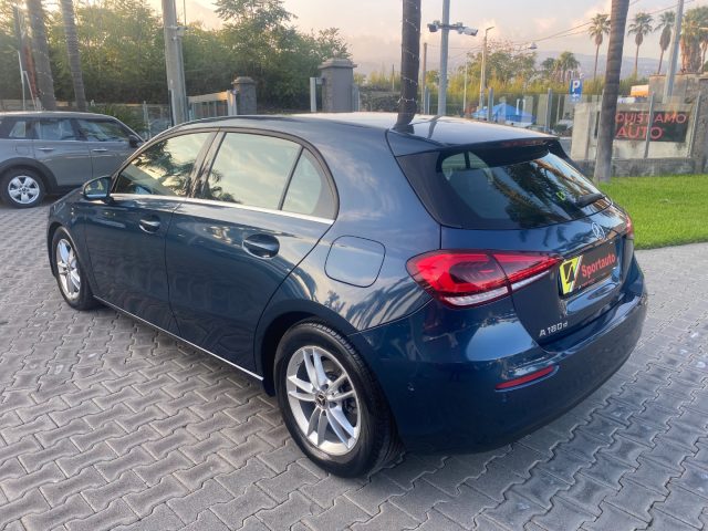 Mercedes-Benz A 180 d Automatic Sport - foto 3 di 4