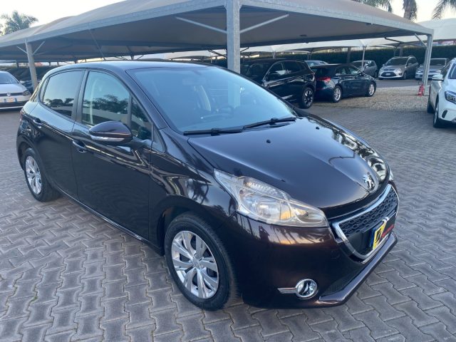 Peugeot 208 1.4 8V HDi 68CV 5p. - foto 2 di 4