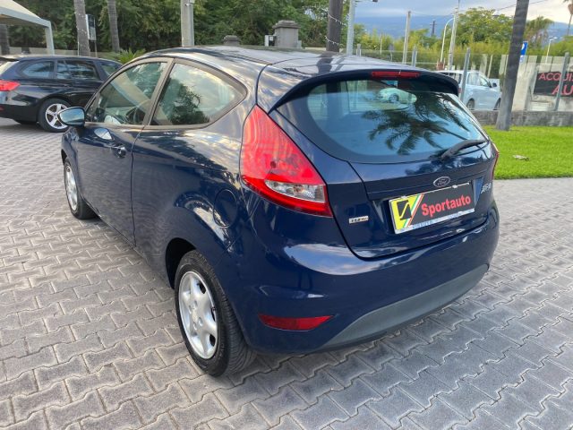 Ford Fiesta + 1.4 TDCi 68CV 3 porte - foto 4 di 4