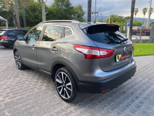 Nissan Qashqai 1.6 dCi 2WD Tekna - foto 4 di 4
