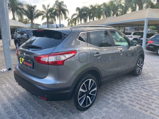Nissan Qashqai 1.6 dCi 2WD Tekna - foto 3 di 4