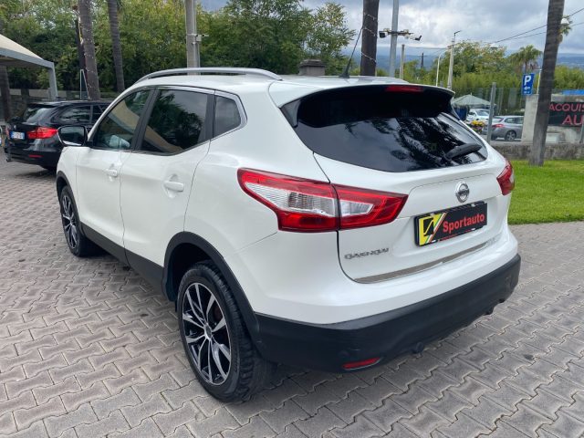 Nissan Qashqai 1.6 dCi 4WD Tekna - foto 3 di 4