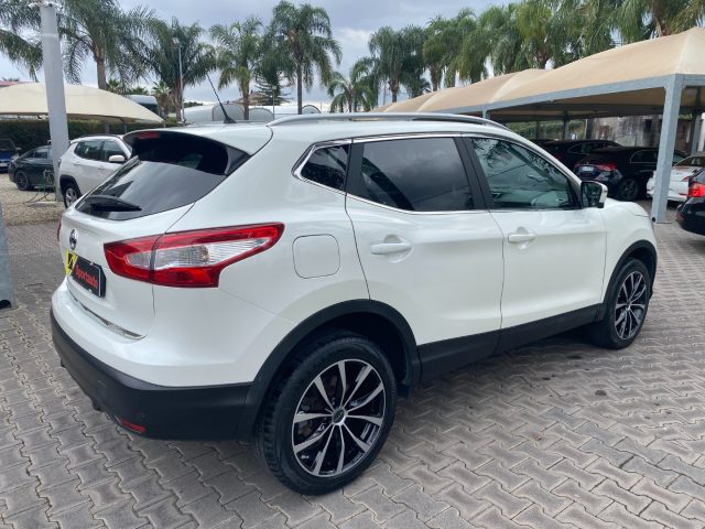 Nissan Qashqai 1.6 dCi 4WD Tekna - foto 4 di 4
